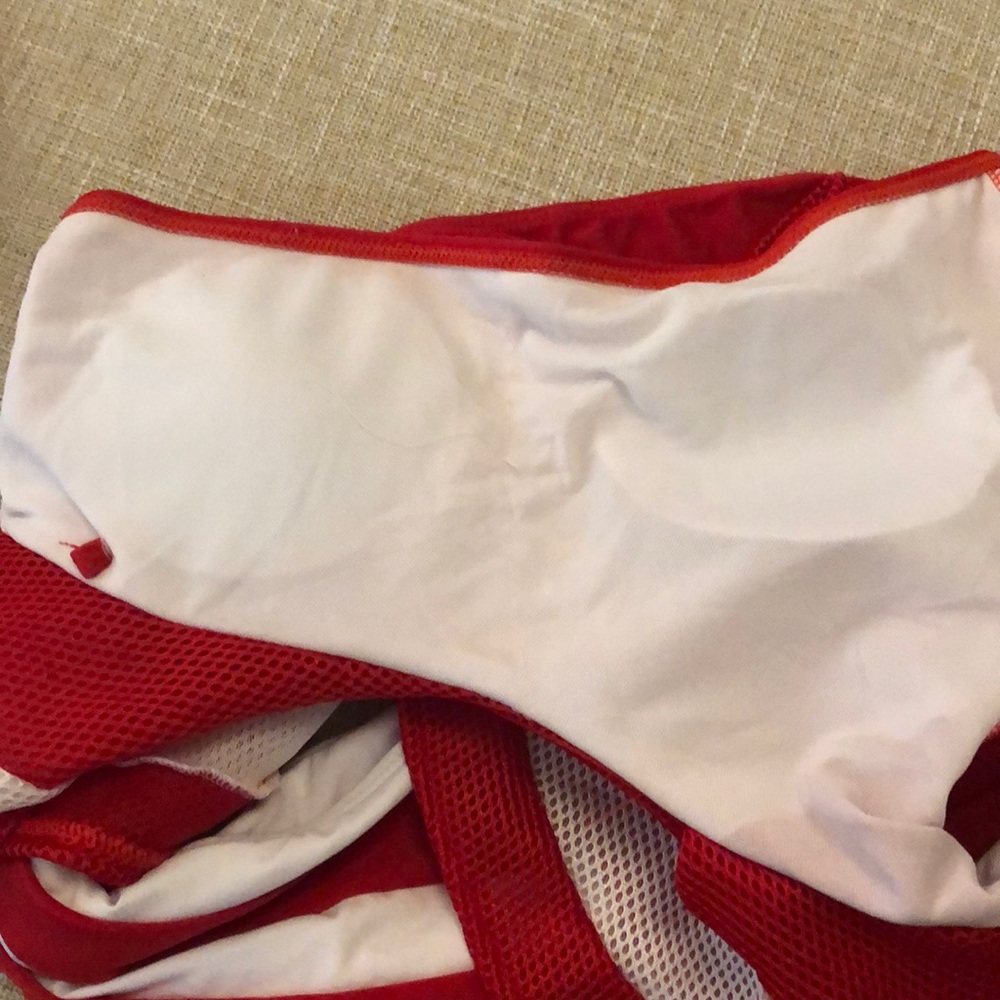 Bikini - Picture 6 of 7